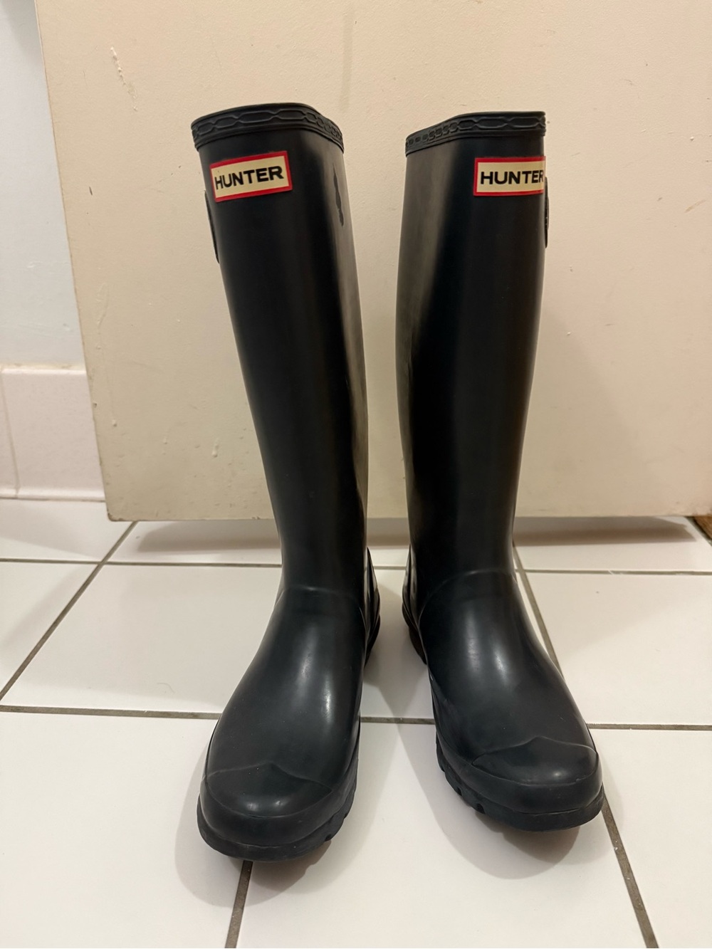 Hunter Tall Men's Black Rain Boots with Logo Trim